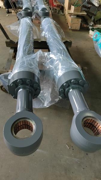 9965984 Liehberr R976 bucket hydraulic cylinder Liebherr excavator spare parts