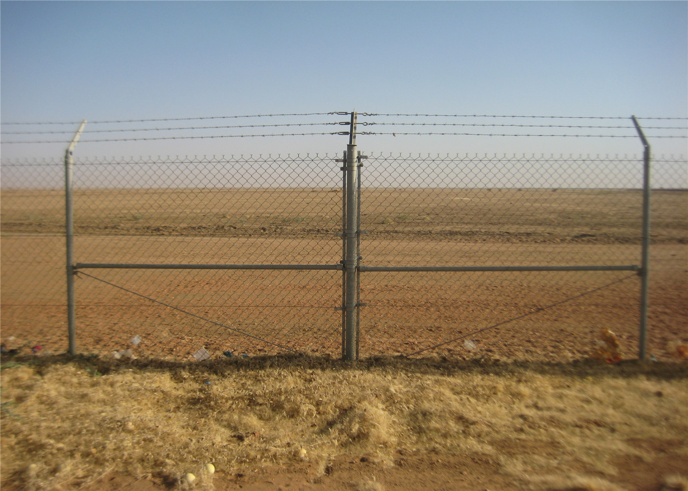 Galvanized chain link fence and pvc coated chain link fence