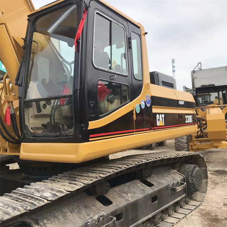 30 Ton Used Caterpillar 330BL Excavator with Original Hydraulic Cylinder in Shanghai