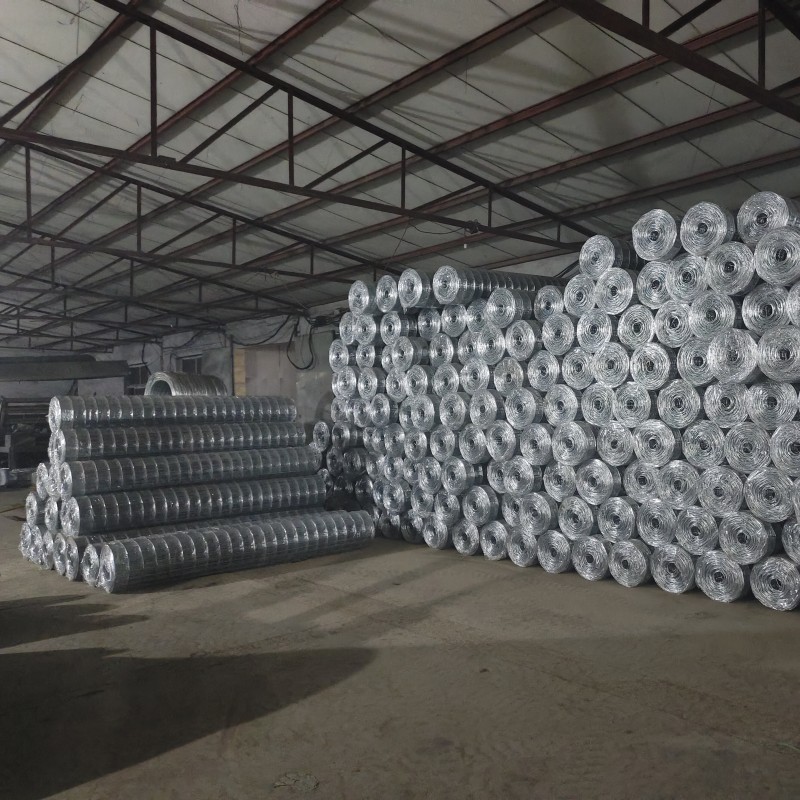 2024 Type Welded Wire Mesh Fencing Iron Wire Mesh with Easy Installation and Attractive