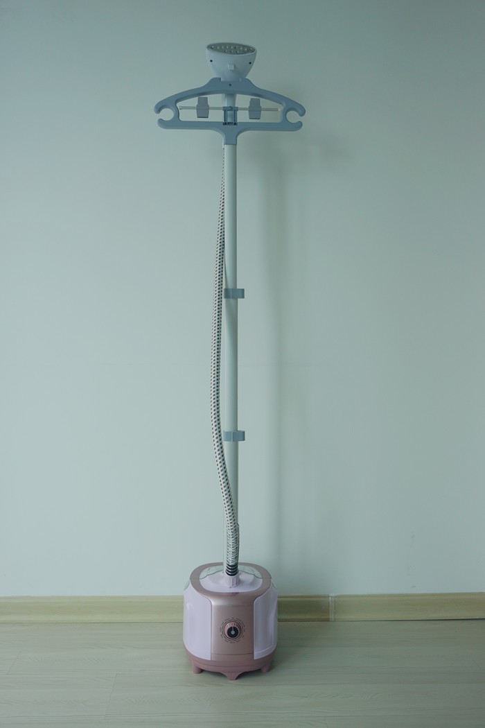 Single Pole Brush Type Vertical Garment Steamer Electric Garment Steamer