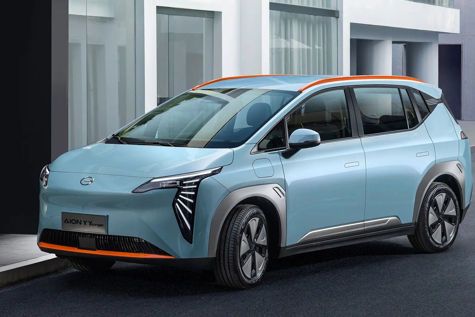 Aion Y The Perfect Blend Of Style Performance And Technology In A Used Electric Car