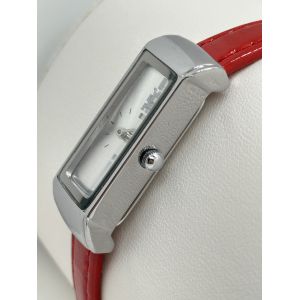 Personalized Mens Leather Strap Quartz Watch Modern Analog Display