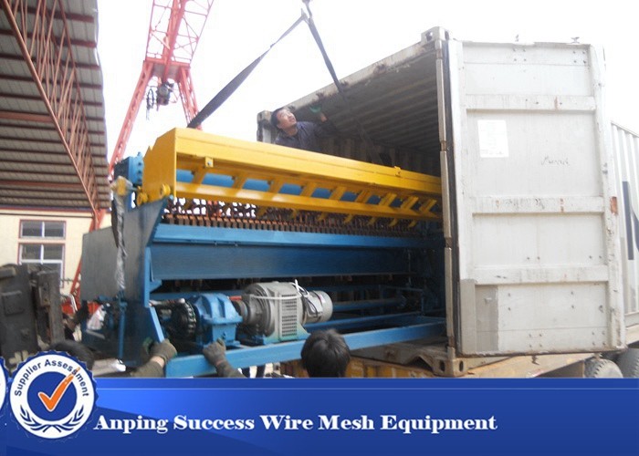 Efficient PLC Controlled Precise Mesh Welding Machine