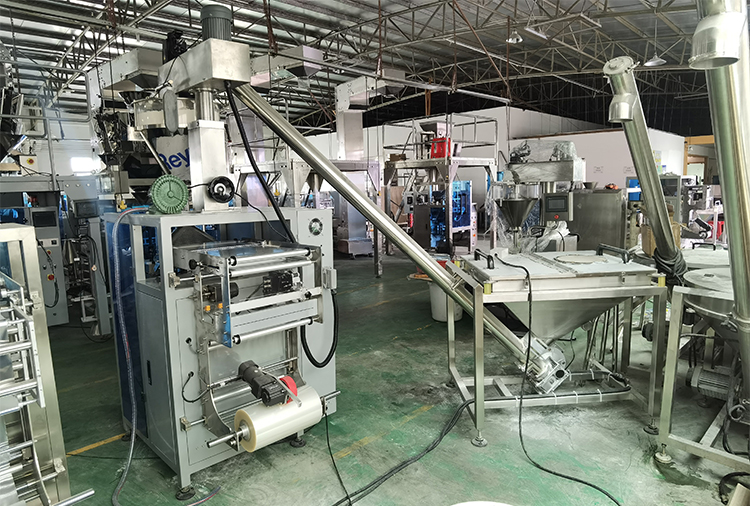 15bags/min Multi Lane Packaging Machine 0.06mm High Speed