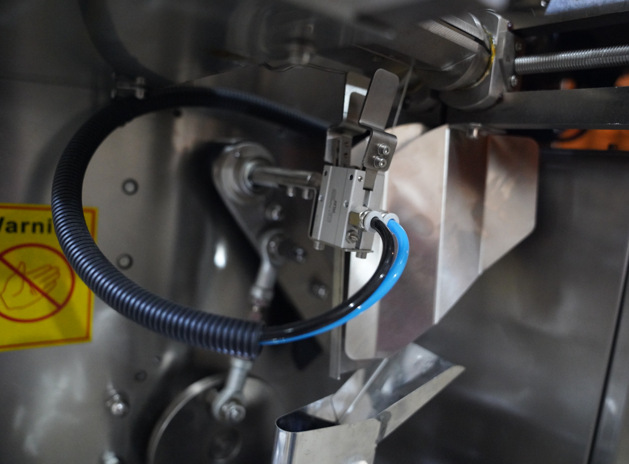 LC-T80 Fully Automatic Teabag Packaging Machine Inner And Outer Tea Bag Filling Machine