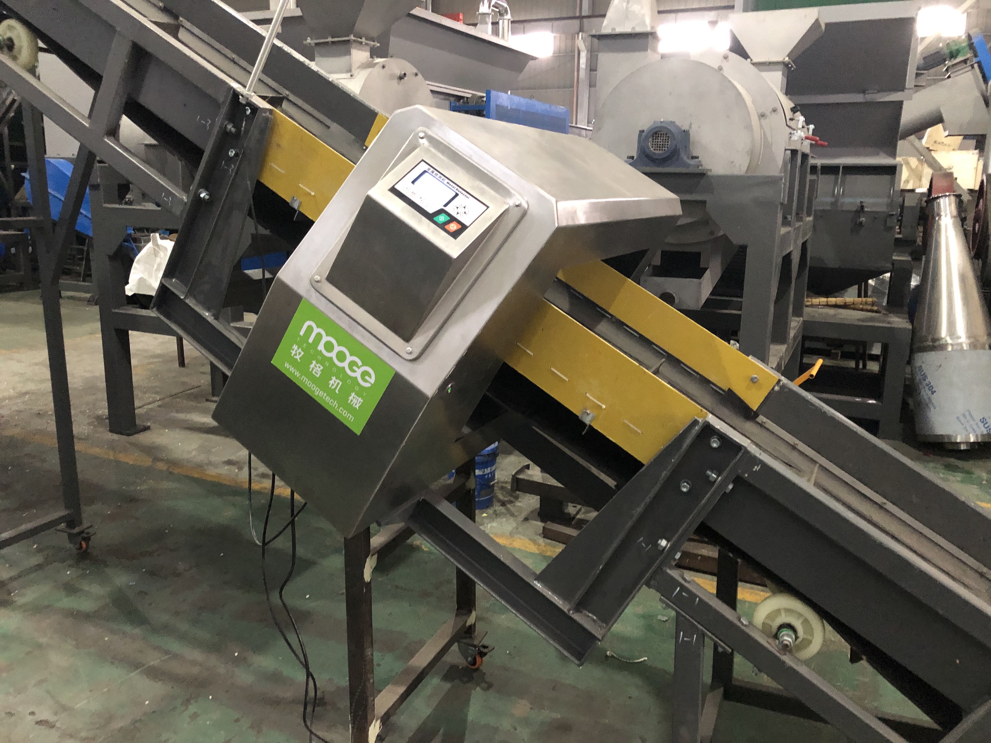 HDPE Mulching Plastic Film Recycling Machine Semi Automatic Film Granulator