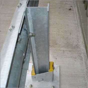 Road Traffic Safe Highway Guardrail Spacer and Posts for Anti-corrosion Road Safety