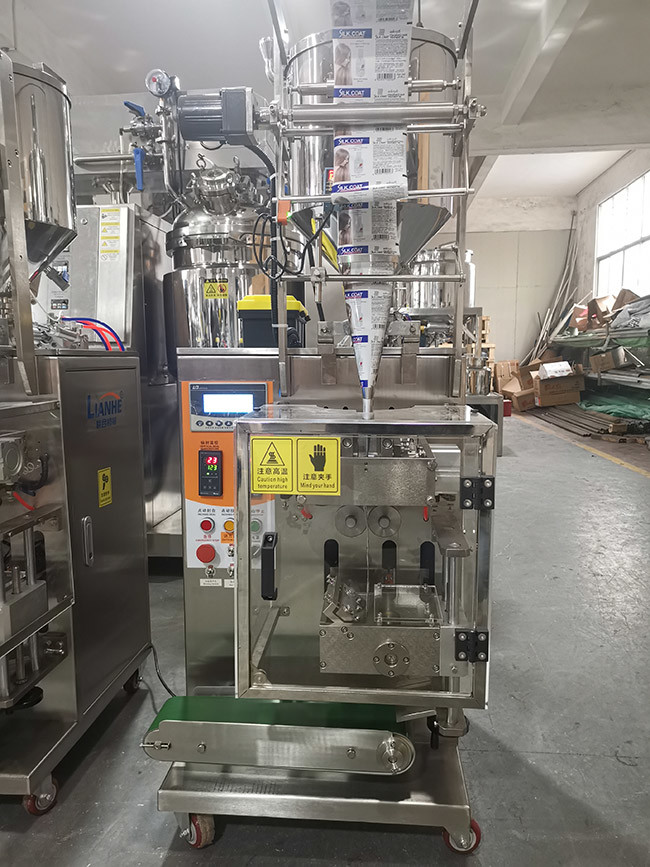 PET 3.5KW Electric Sachet Filling Machine For Shampoo Packing