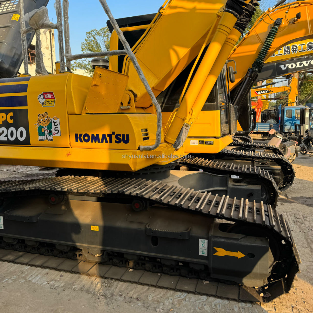 Second Hand Komatsu PC200 Excavator Original Hydraulic Pump and Cylinder for Crushing