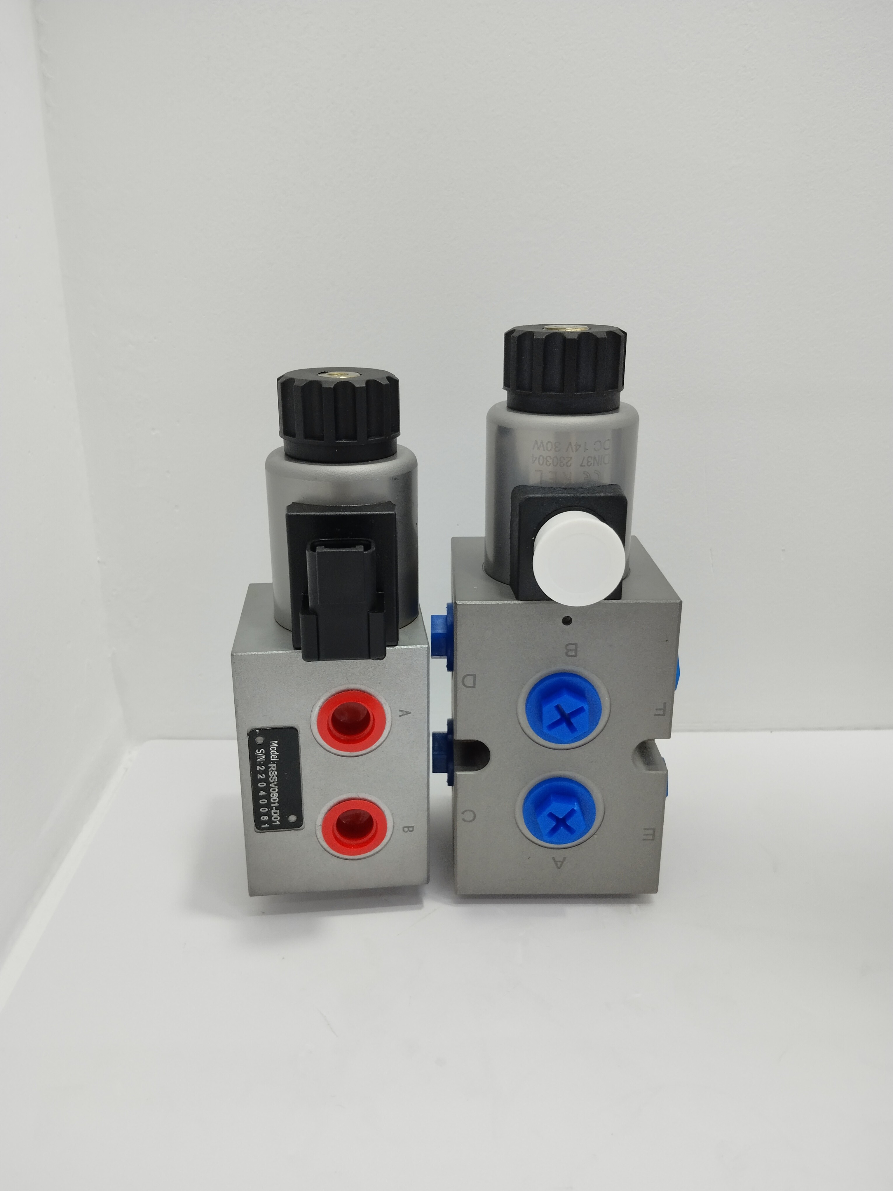 Big Flow Hydraulic Solenodi Valve With Flow Rate 160L ER Or DG Customized 6 Ways 2 Position Solenoid Valve