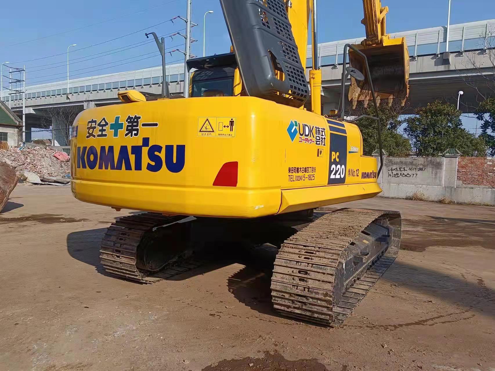 Customized 210 kW Komatsu Engine Excavator with 20T Operating Weight