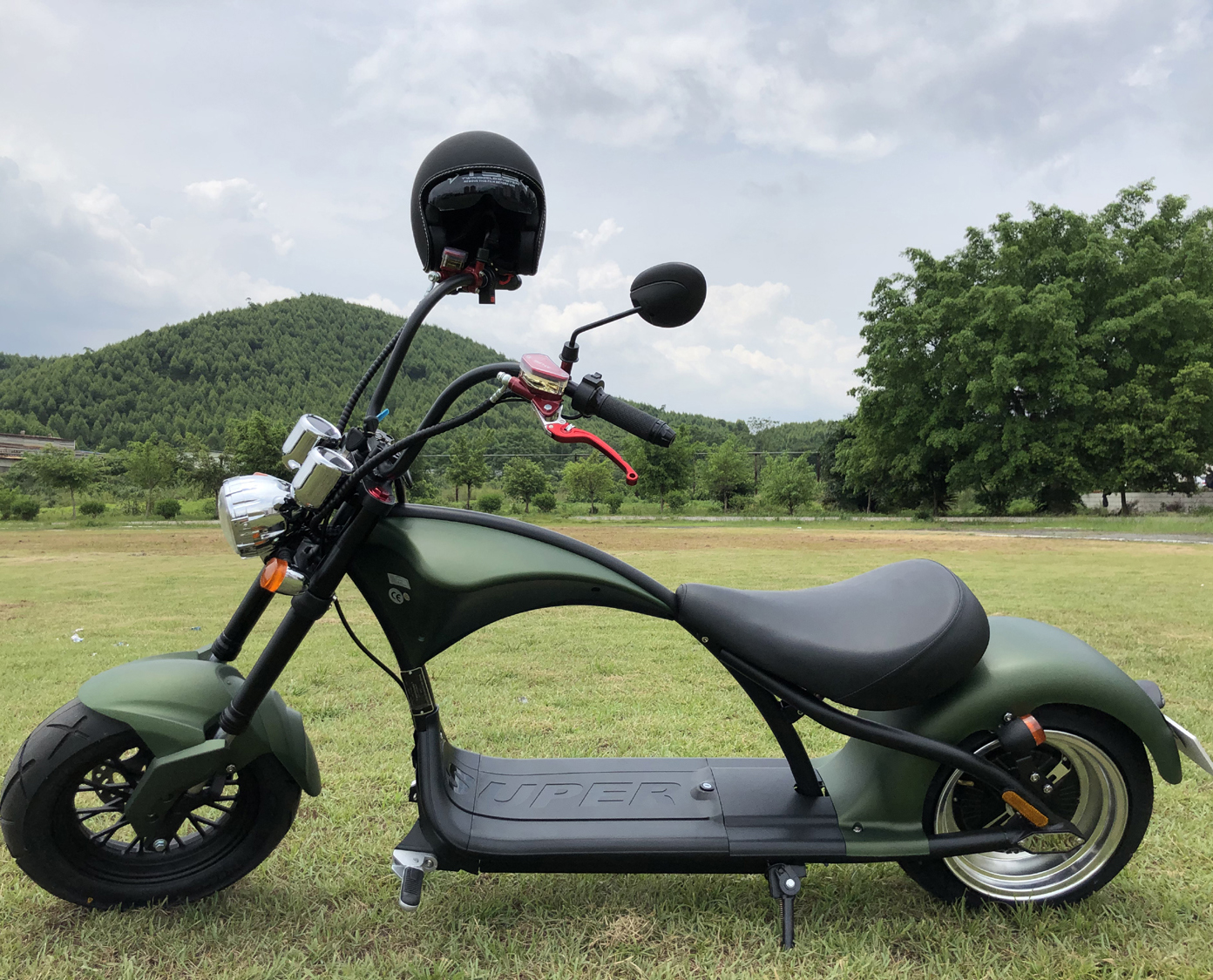 Citycoco 2000W Scooter 60V 1500-2000W Motor Power 40-60km Range Per Charge