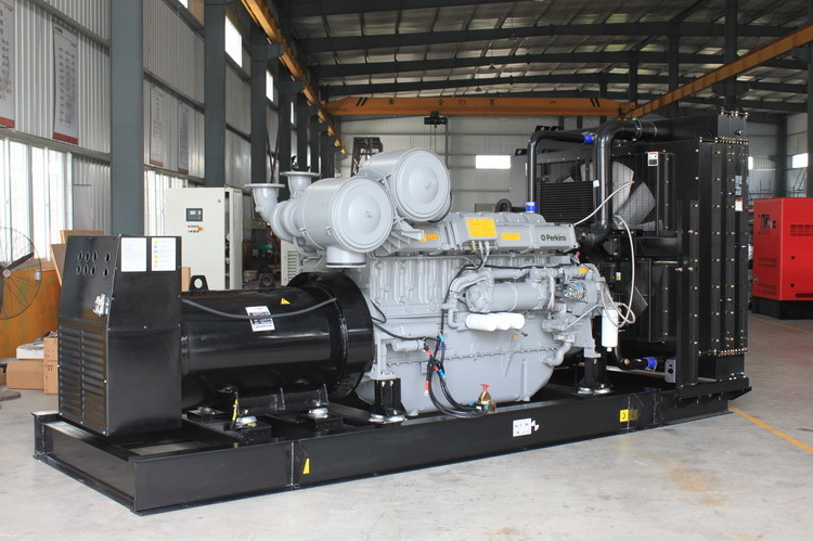 Electric Power Perkins Diesel Generator Set 2000kva 1600kw With UK Engine 4016TAG2A