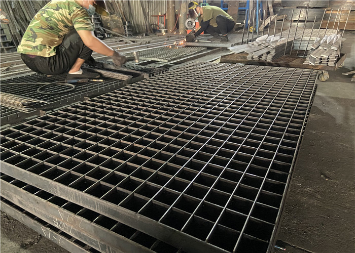 Low Carbon Steel Plain / Serrated Type 0.8mm Steel Walkway Grating For Building