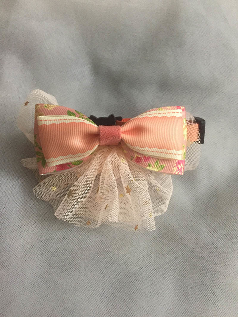 Luxury Lace Bow Tie Cat Collar , Unique Pet Collars Decoration Size 10cm
