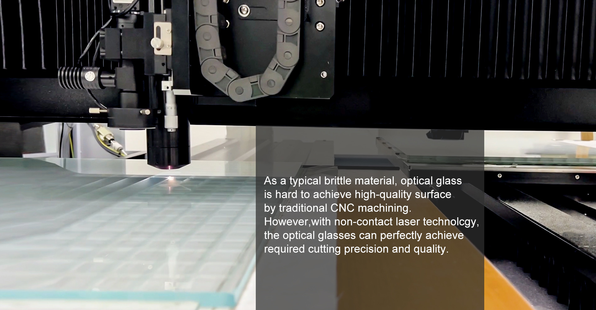 Thin Glass Infrared Picosecond Laser Cutting Machine For Quartz Glass