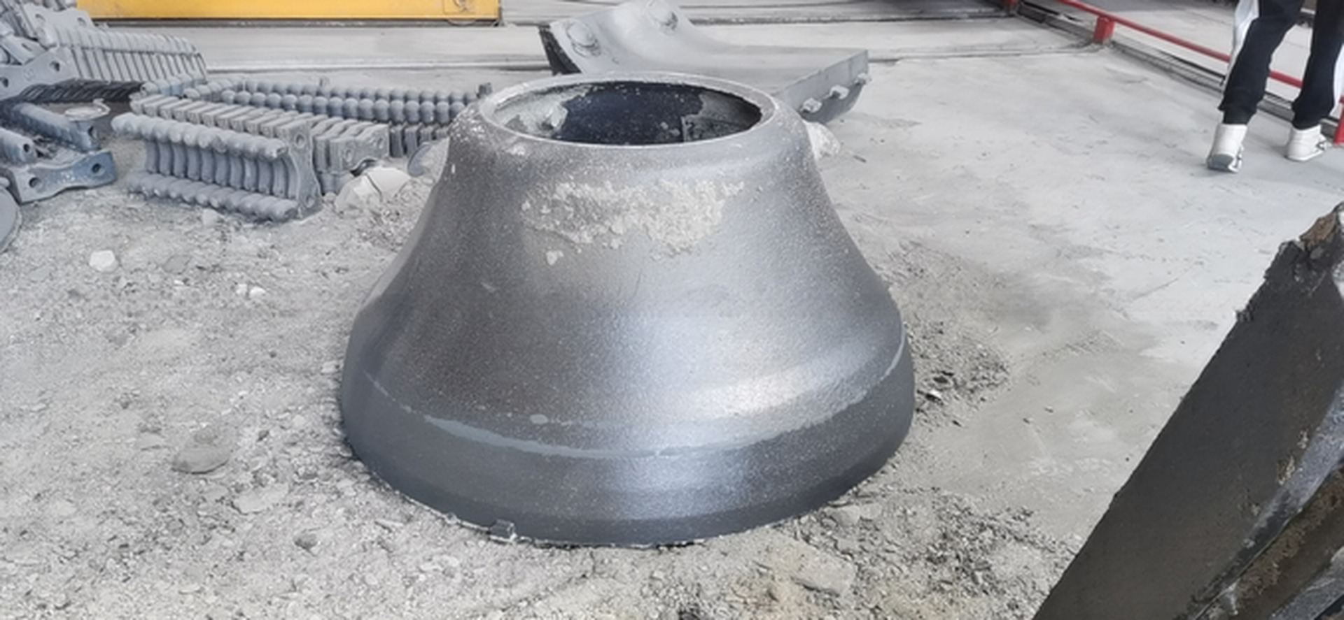 High Manganese Steel C63 C80 C95 Mining Crusher Jaw Plate for High Capacity Crusher