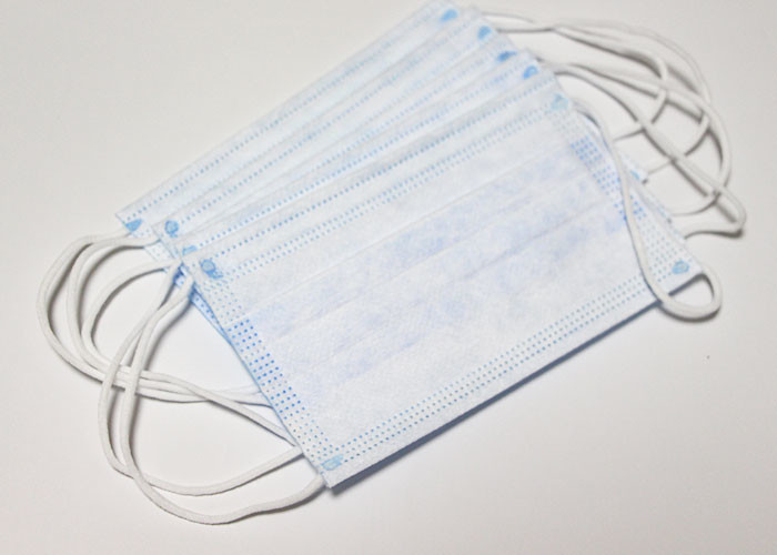Waterproof Disposable Safety Mask High Elastic Earband Smooth Inner Lining
