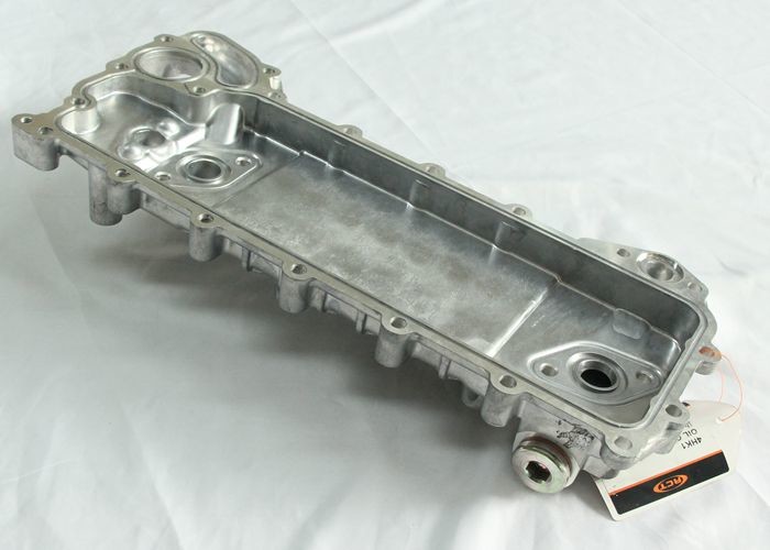 Excavator Machinery Spare Parts ISUZU Oil Cooler Cover Metal Material 4HK1