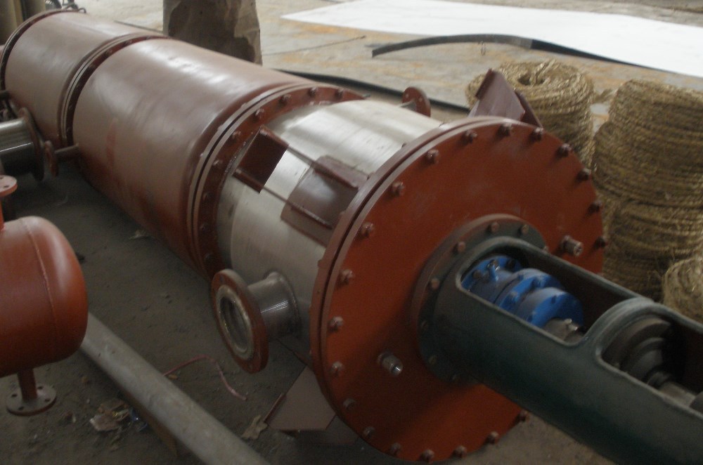 15kw Scraper Thin Layer Evaporator For Solution Concentration Oil Distillation