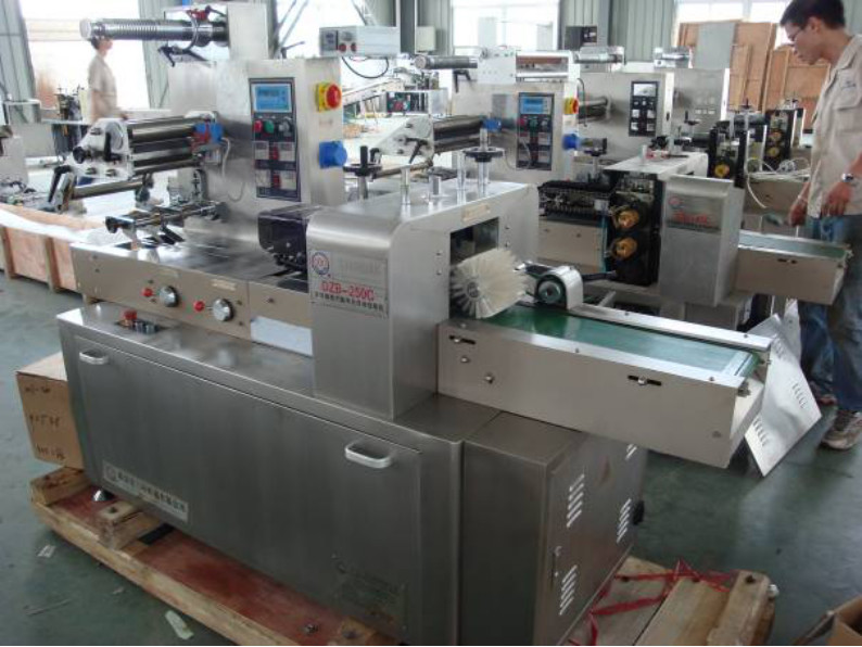 Horizontal Pillow Flow Packing Machine
