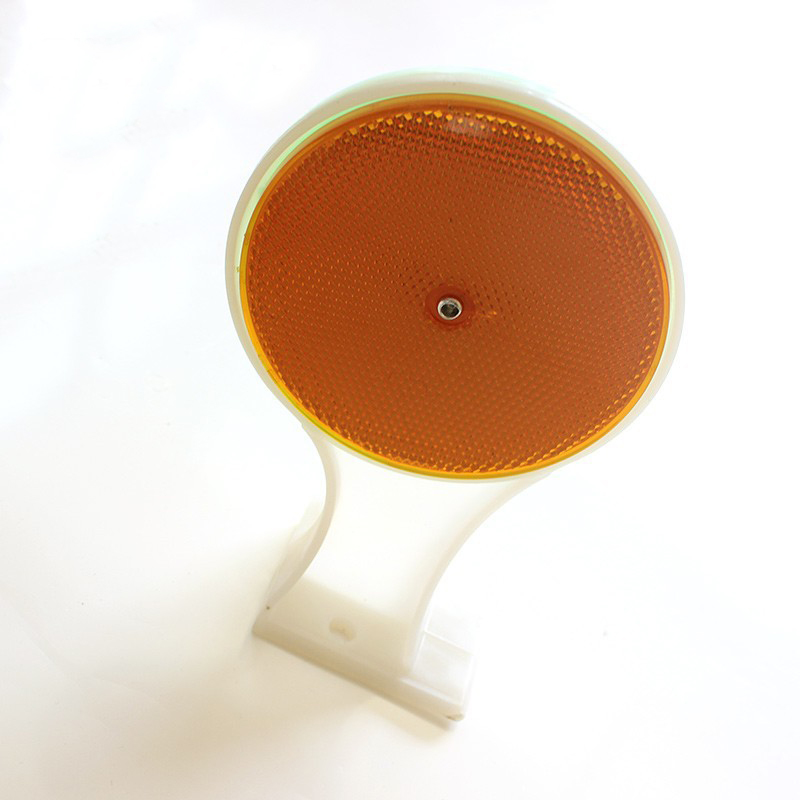 Highway Guardrail Plastic V Type Road Reflectors High Visible Road Stud Reflector