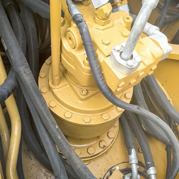 Original Hydraulic Pump 2020 Made in Japan Crawler Caterpillar Used CAT 330D Excavator