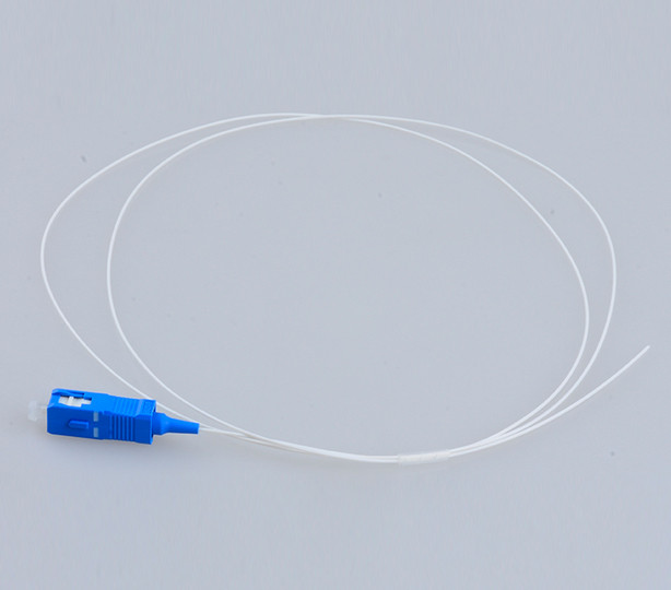 white color RoHS ISO LSZH/Low Insertion Loss and High Return Loss FC APC 0.9mm Fiber Optic Pigtail