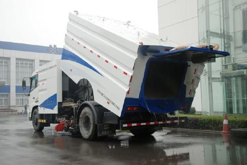 4*2 street washing and sweeping truck with 9CBM water tank & 7CBM garbage tank