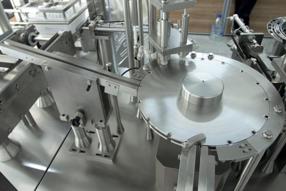 Plastic pre filled syringe filling machine 10 ml pre-filling syringe machine