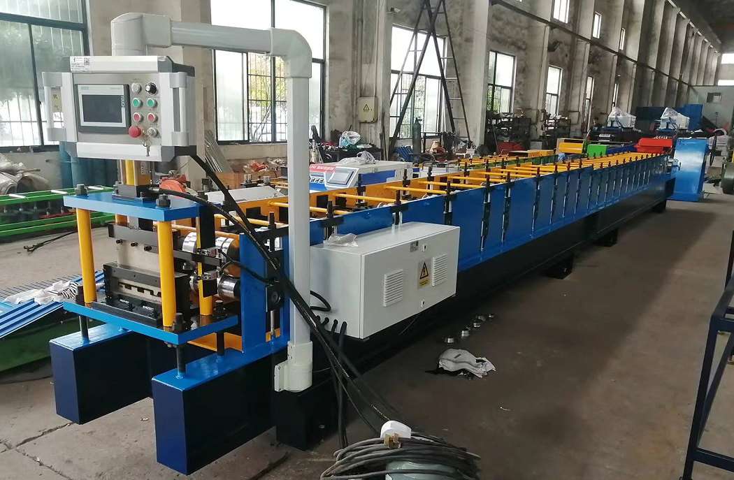 wall cladding machine