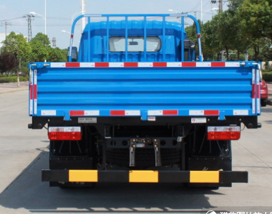 High Repurchasing 2.5 Diesel Mini Trucks with Cargo Tank Dimension 3950X1860X400MM