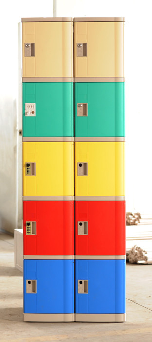 Anti UV Aging Yellow Plastic Gym Lockers 5 Comparts 1 Column With Clover Lock