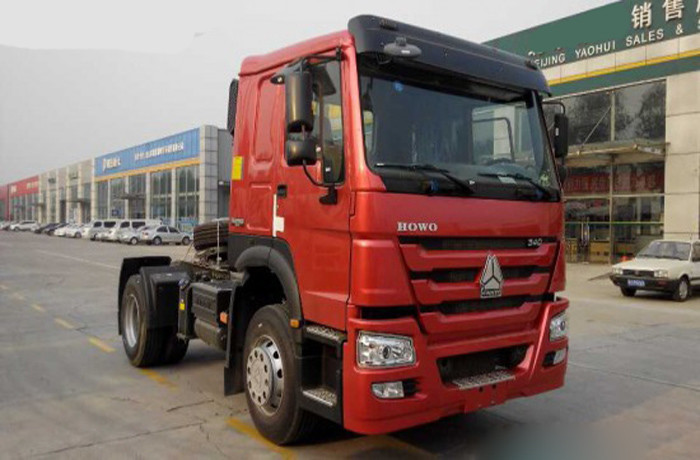 High Performance Tractor Head Trucks , 266-420hp Sinitruk Tractor Trailer Truck