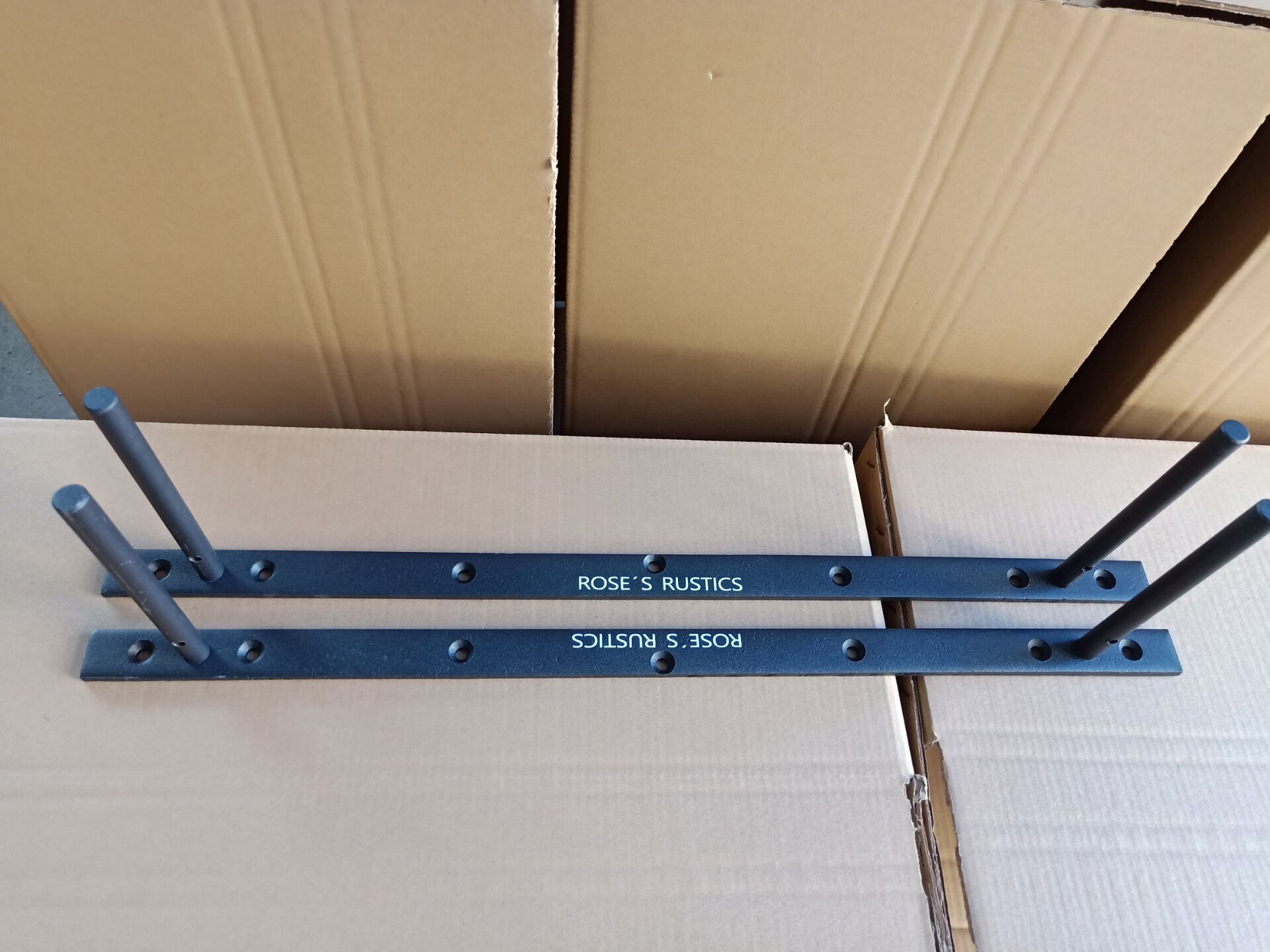 Nonstandard Heavy Duty Floating Shelf Brackets for Wood Wall Mount Blind Shelving