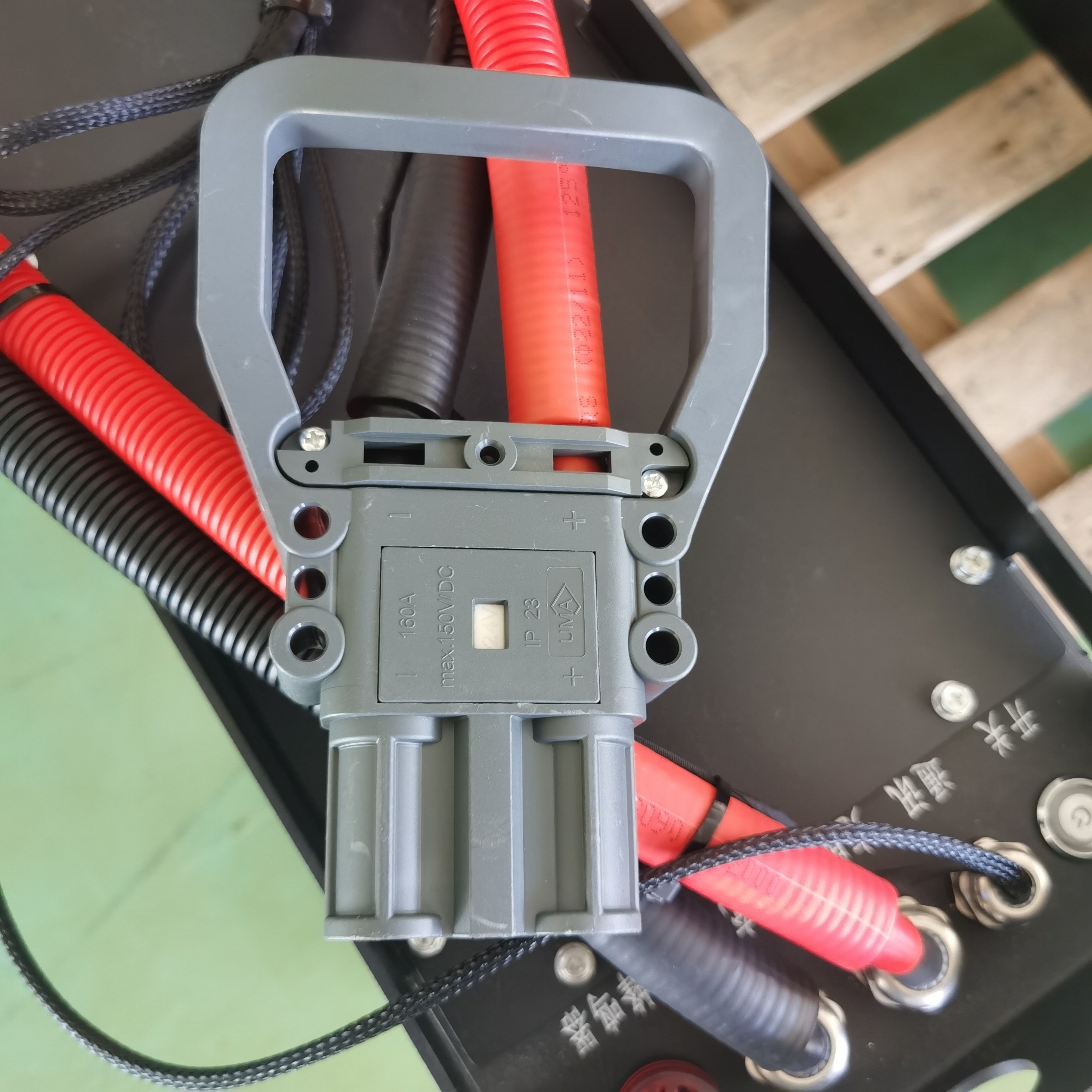 25.6V 173Ah Lithium Ion Forklift Battery