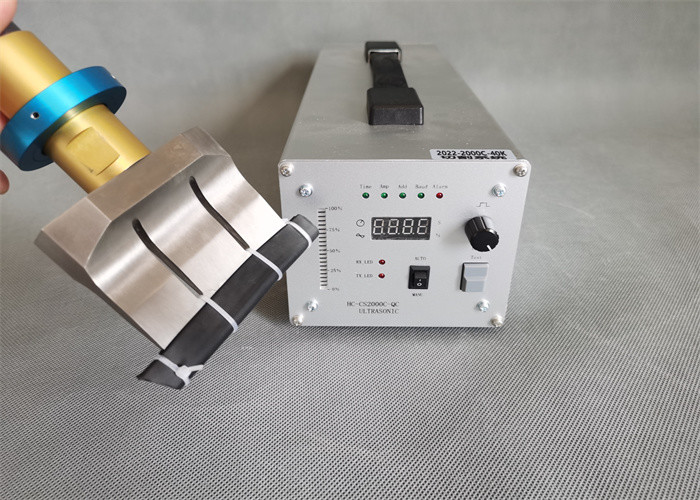 Handhold 40Khz Ultrasonic Cakes Food Cutter For High Viscosity Dessert And Candies