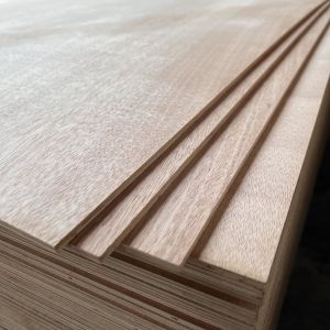 China Practical Sturdy Hard Plywood Sheets , Multipurpose Veneered Particle Board on sale