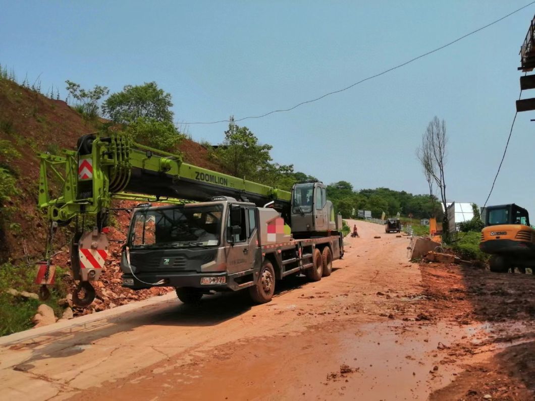 20 Years Good Condition Zoomlion Truck Crane 25 Tons for Sale
