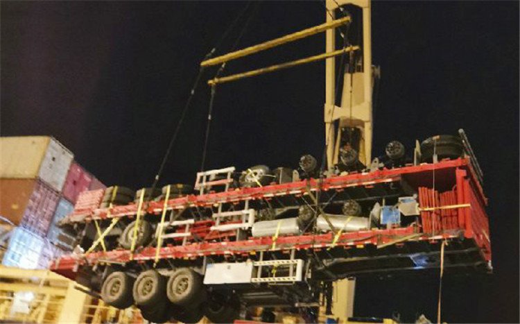 3 Axles 60 Tons Truck Open Cargo Flatbed Stake Fence Trailer with 2" JOST King Pin