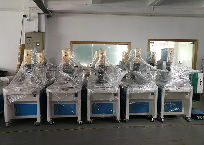2600W 15KHz Ultrasonic Welding Machine For Non Woven Fabric