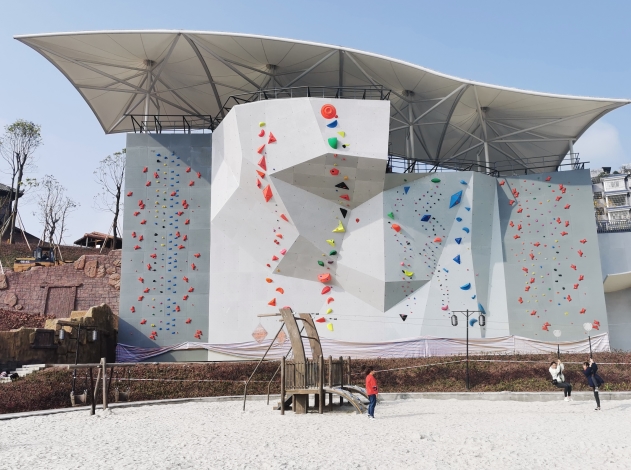 NO Inflatable Indoor Outdoor Rock Climbing Walls With Climbing Holds