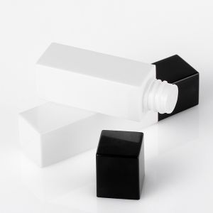 Square Portable Travel Bottles Set With Screw Cap ODM Available