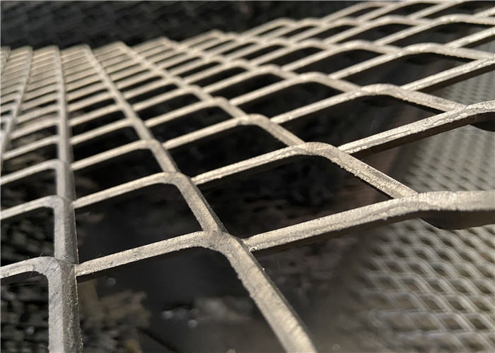 Decorative 30x60mm Hole 25mm Flattened Expanded Metal Mesh