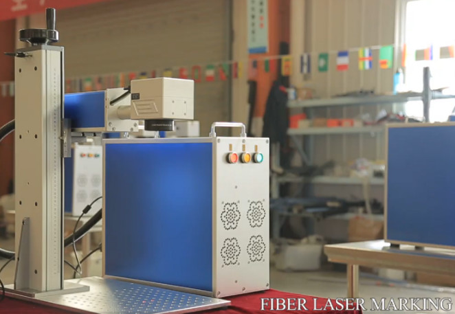Desk Portable CO2 Laser Marking Machine 100W 50W With Split Type