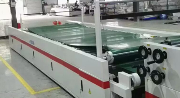 Leading Edge Feeder Automatic Flute Laminator Machine 29KW DX-2100