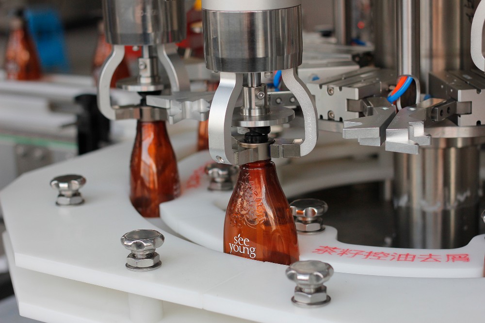 4KW Dishwasher Screw Capping Machine