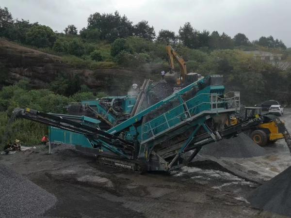 500 TPH Used Mobile Crusher 550SR Track Mounted Second Hand Stone Crusher Made