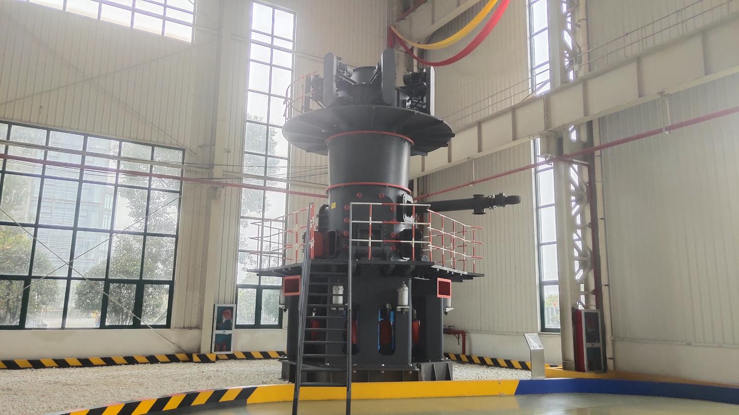 CLUM Ultra Fine Grinding Vertical Mill Roller For Cement Plant